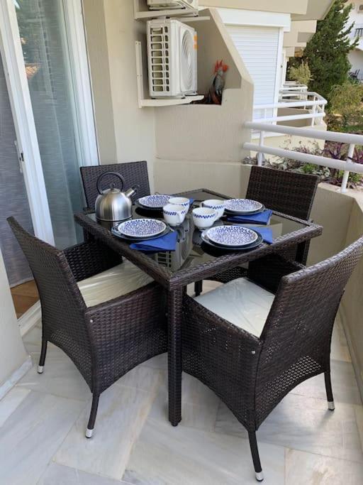 Apartamento Torremolinos 5 Personas + Parking + Piscina Todo El Ano Bagian luar foto