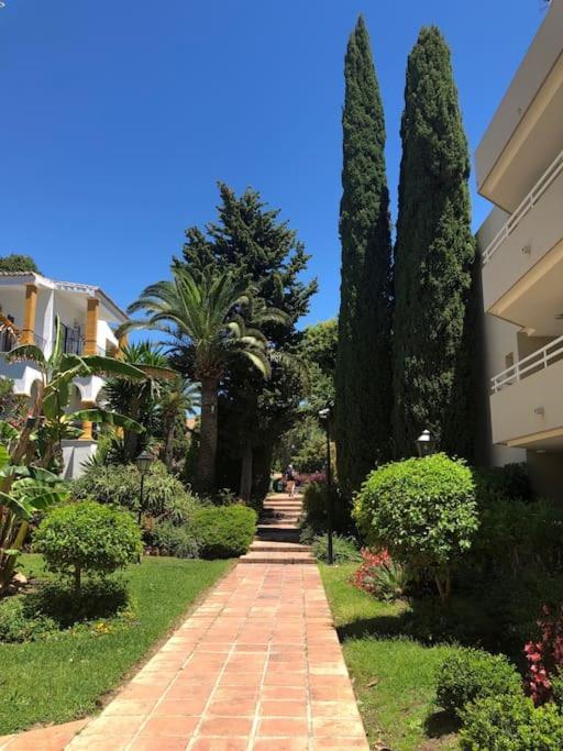 Apartamento Torremolinos 5 Personas + Parking + Piscina Todo El Ano Bagian luar foto